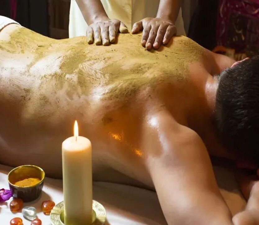 Abhyanga massage treatment session at Bilwa - The Ayurvedic zone
